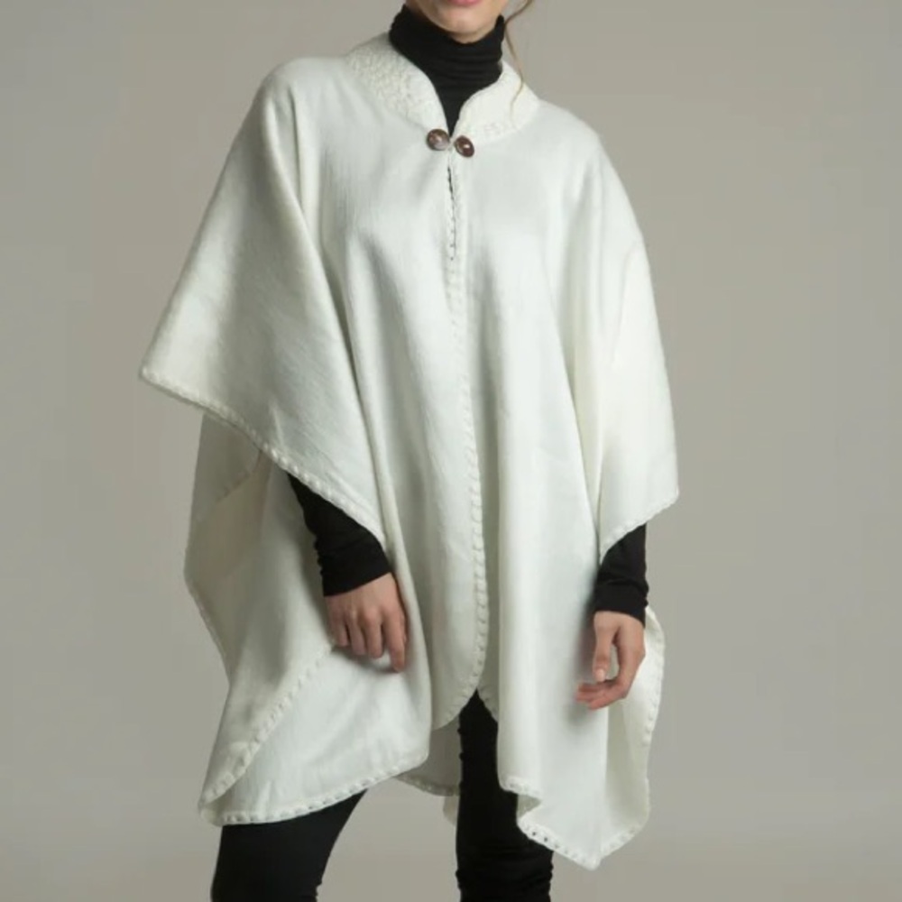 Tuktu Handmade Alpaca Wool Poncho – Ivory | One Size | Made in Ecuador | NWT